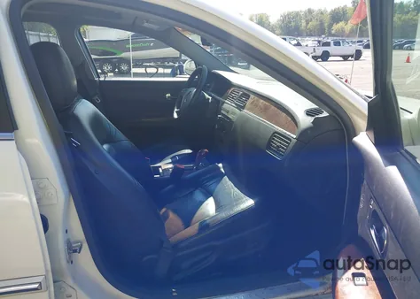 2005 Buick Lacrosse Cxl z USA, uszkodzony, nr VIN 2G4WD532351288015